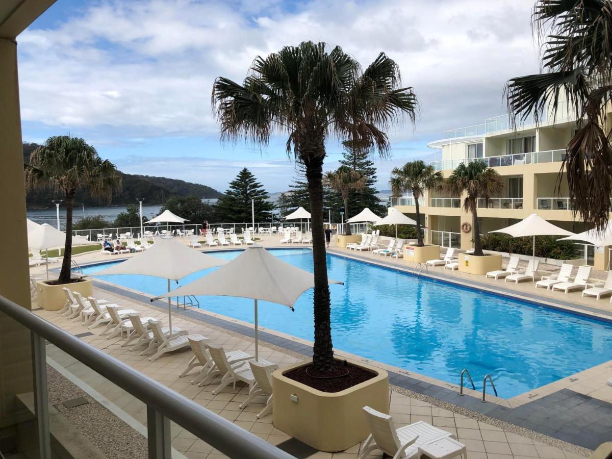 Base Holidays - Ettalong Beach Premium Apartments Exterior photo
